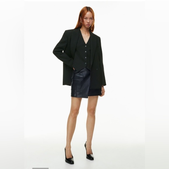 NWT Aritzia Babaton Director Vest Black Size 6 Limited Edition - Picture 2 of 13